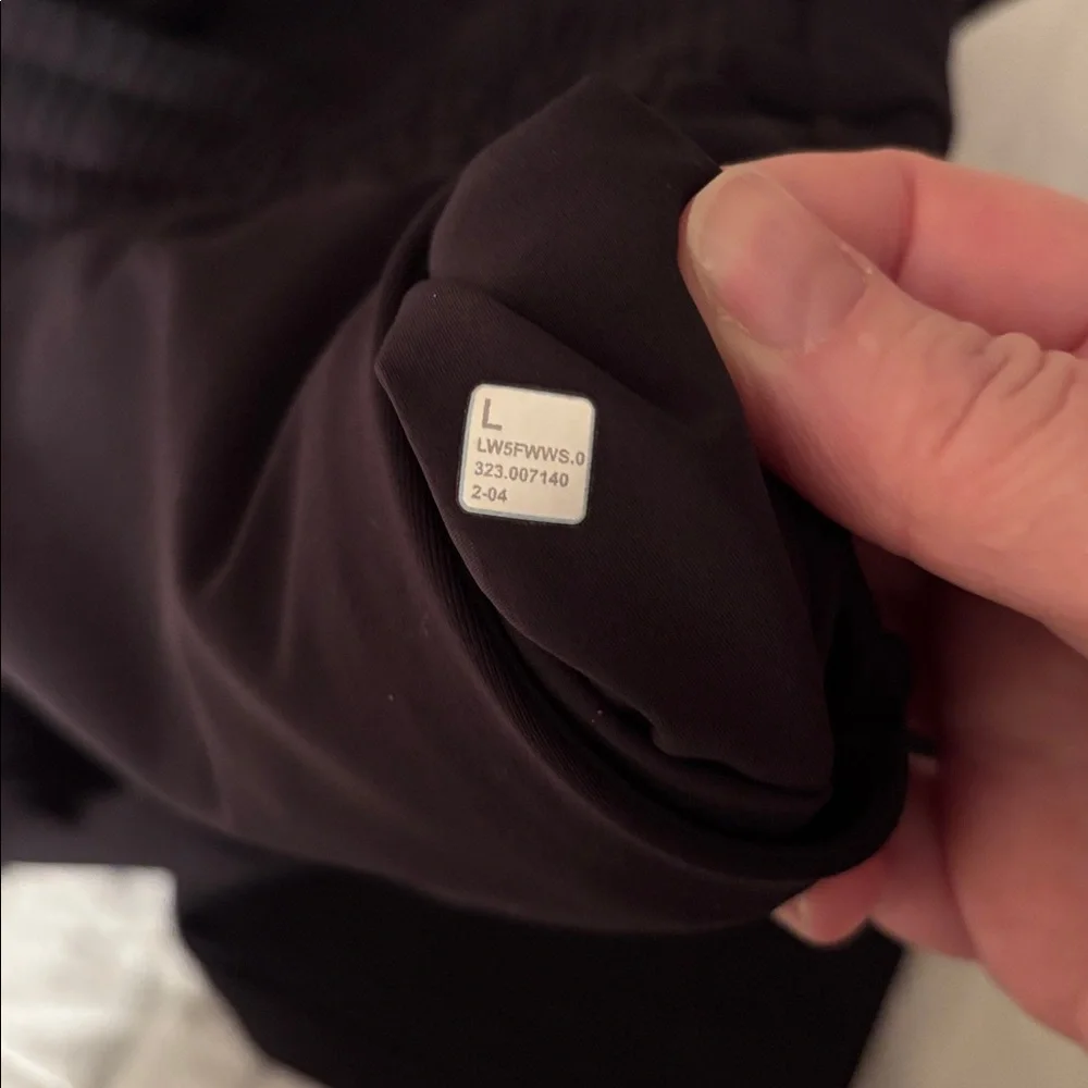 Lululemon straight leg MR elastic waist trouser L women’s - Picture 8 of 9